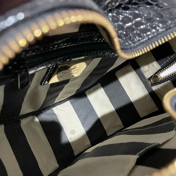 Vivienne Westwood heart bag - Picture 9 of 11